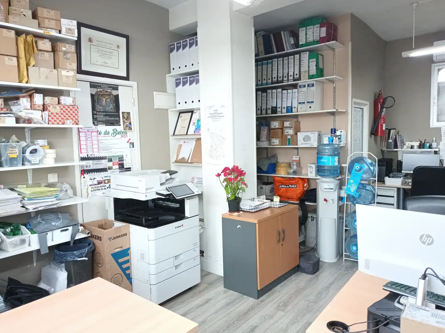 Business premises for sale in Calle de Artajona, imagen 2