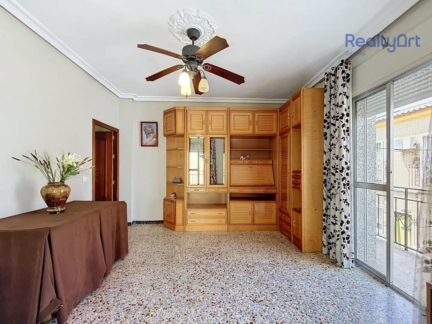 Dormitori de Casa o xalet en venda en Sevilla amb Aire condicionat, Terrassa i Balcó