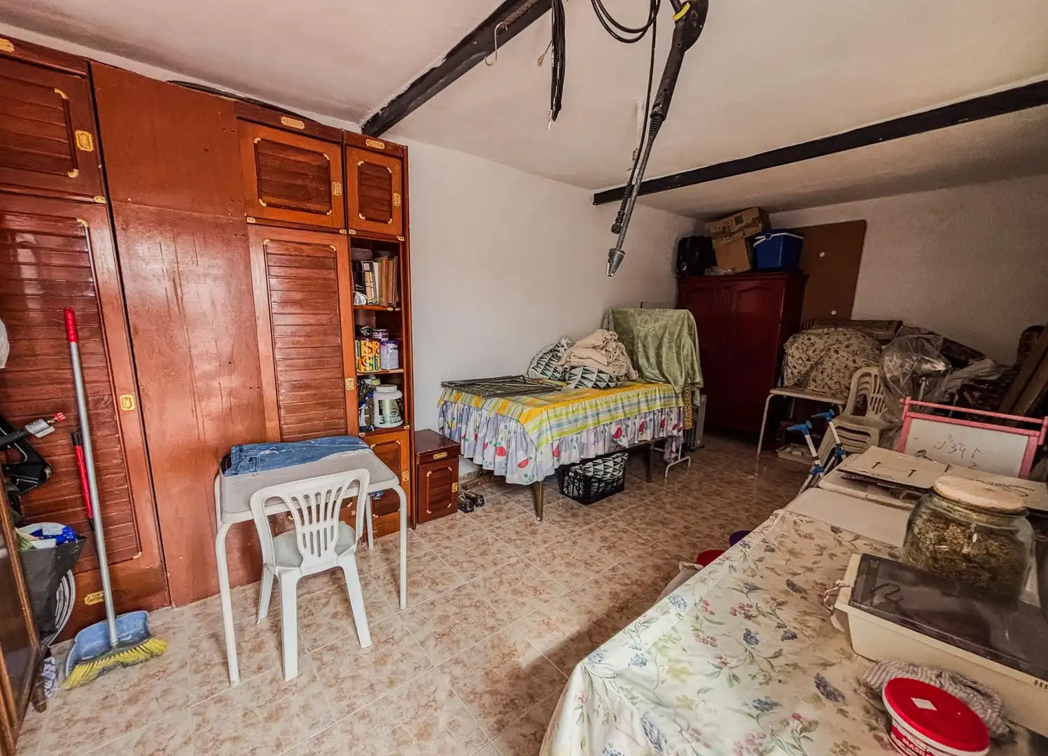 Dormitori de Casa adosada en venda en Camas amb Aire condicionat, Calefacció i Terrassa
