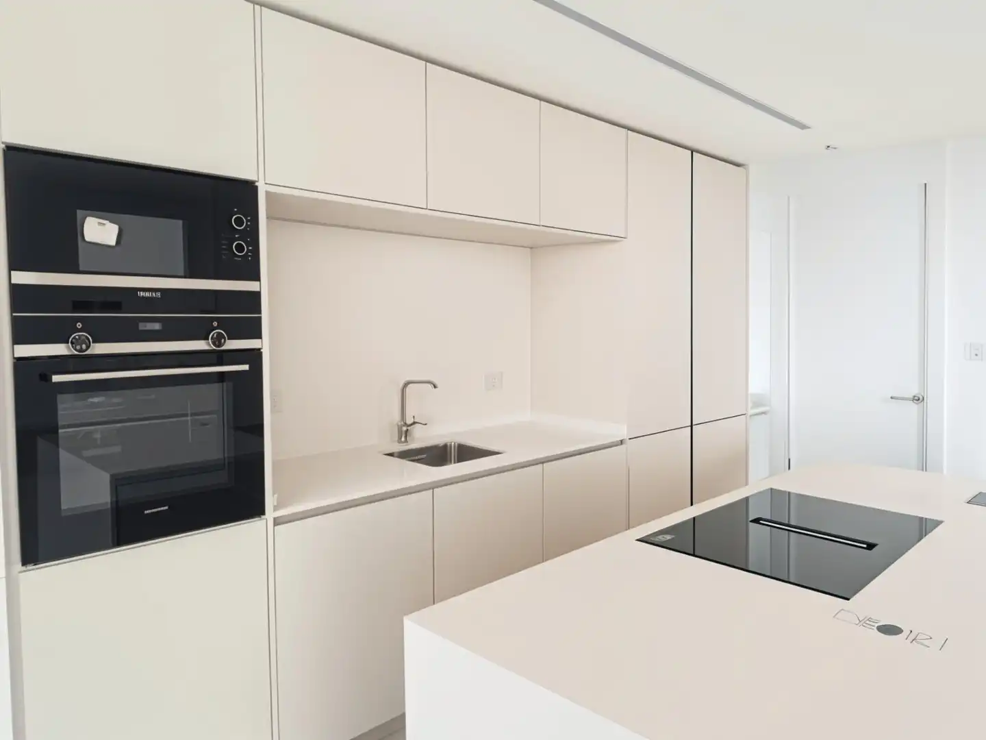 Cuina de Apartament en venda en Marbella amb Aire condicionat, Terrassa i Traster