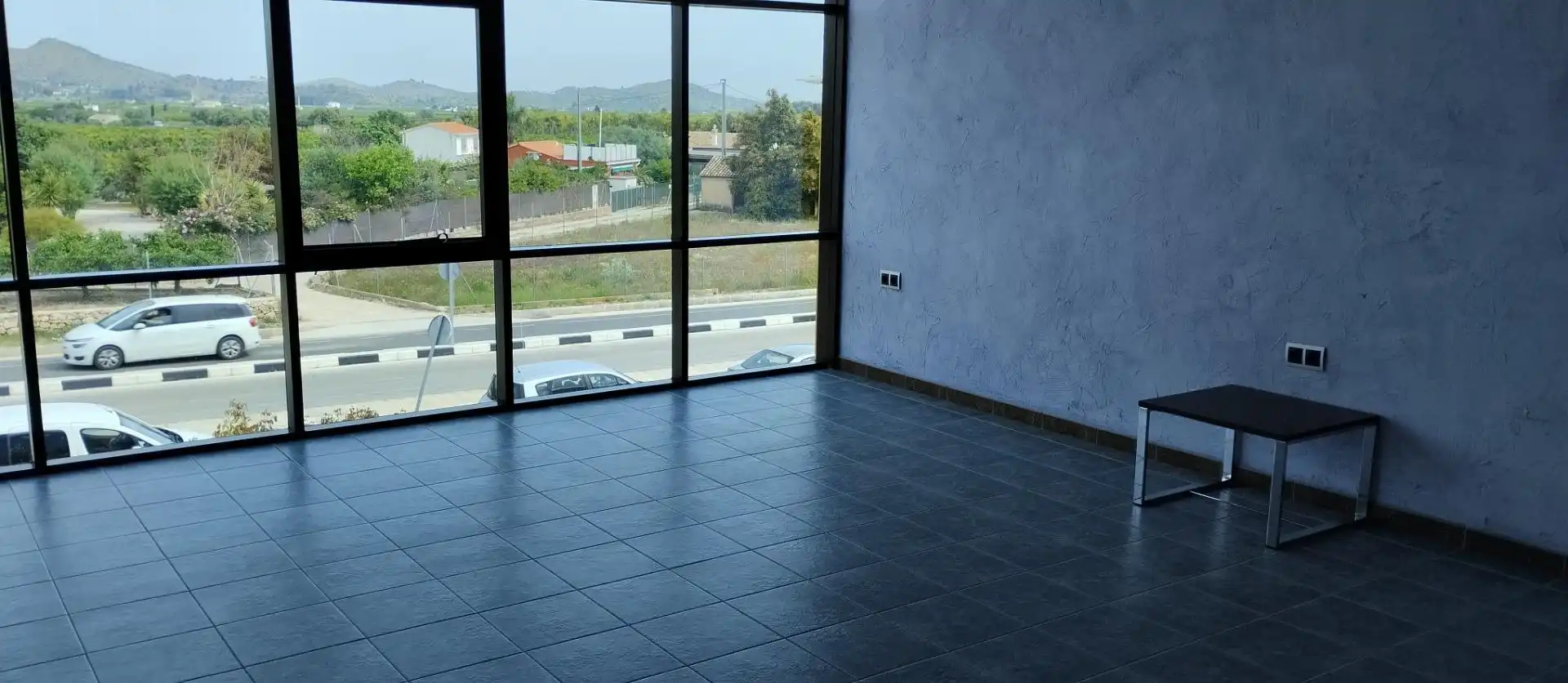 Oficina de alquiler en Pego