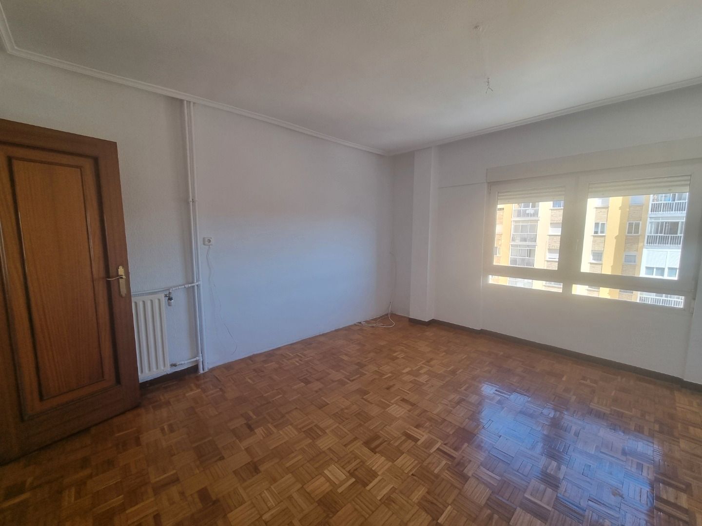 Bedroom of Flat for sale in Burgos Capital  with Heating, Parquet flooring and Terrace
