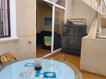 Casa pareada con piscina en venta en Montepinar - La Aparecida - Raiguero
