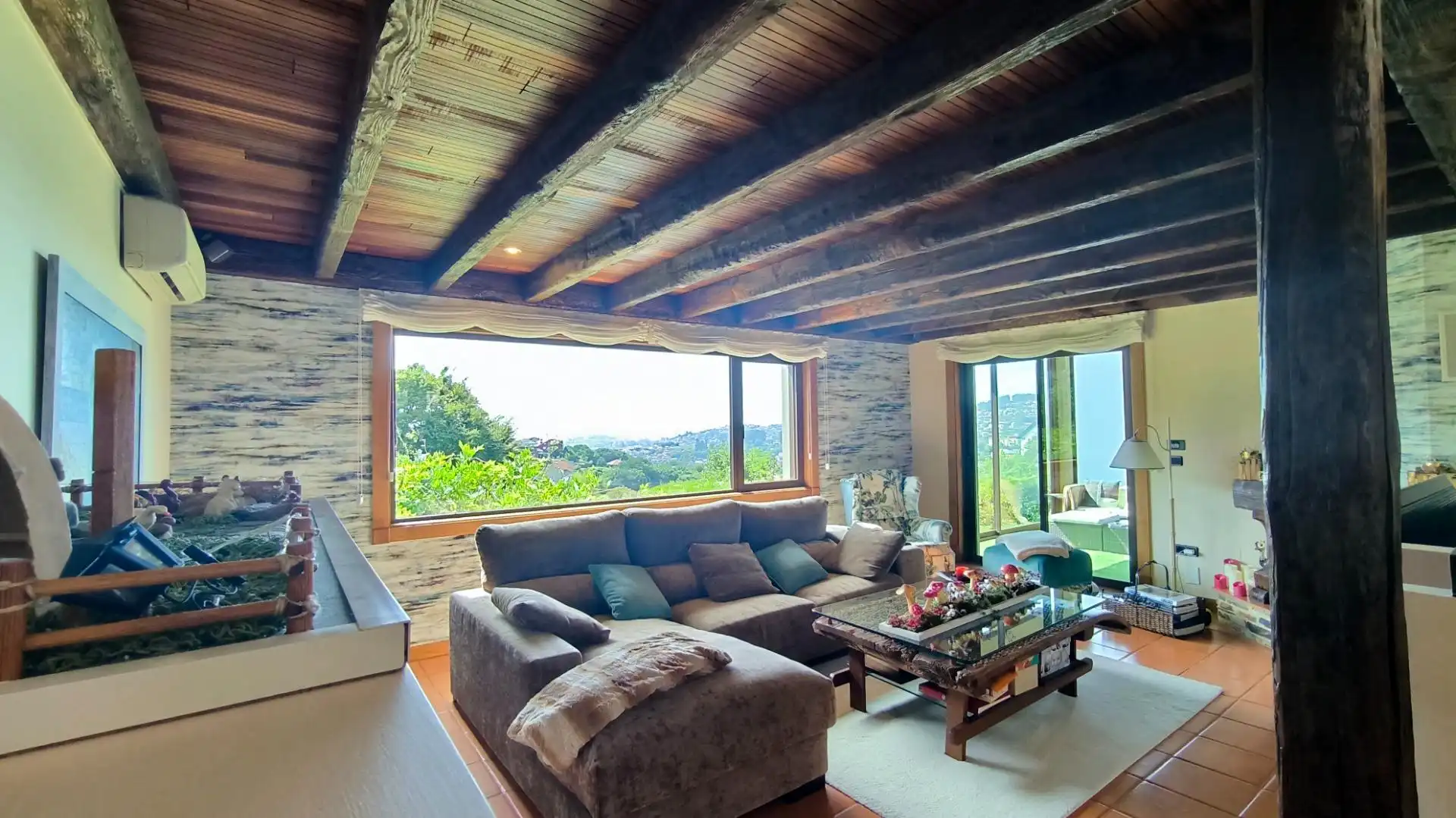 Living room of Houses for sale in Vigo   with Air Conditioner, Heating and Private garden