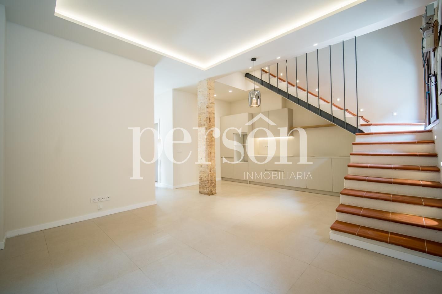 Single-family semi-detached for sale in Catarroja  with Air Conditioner, Parquet flooring and Terrace