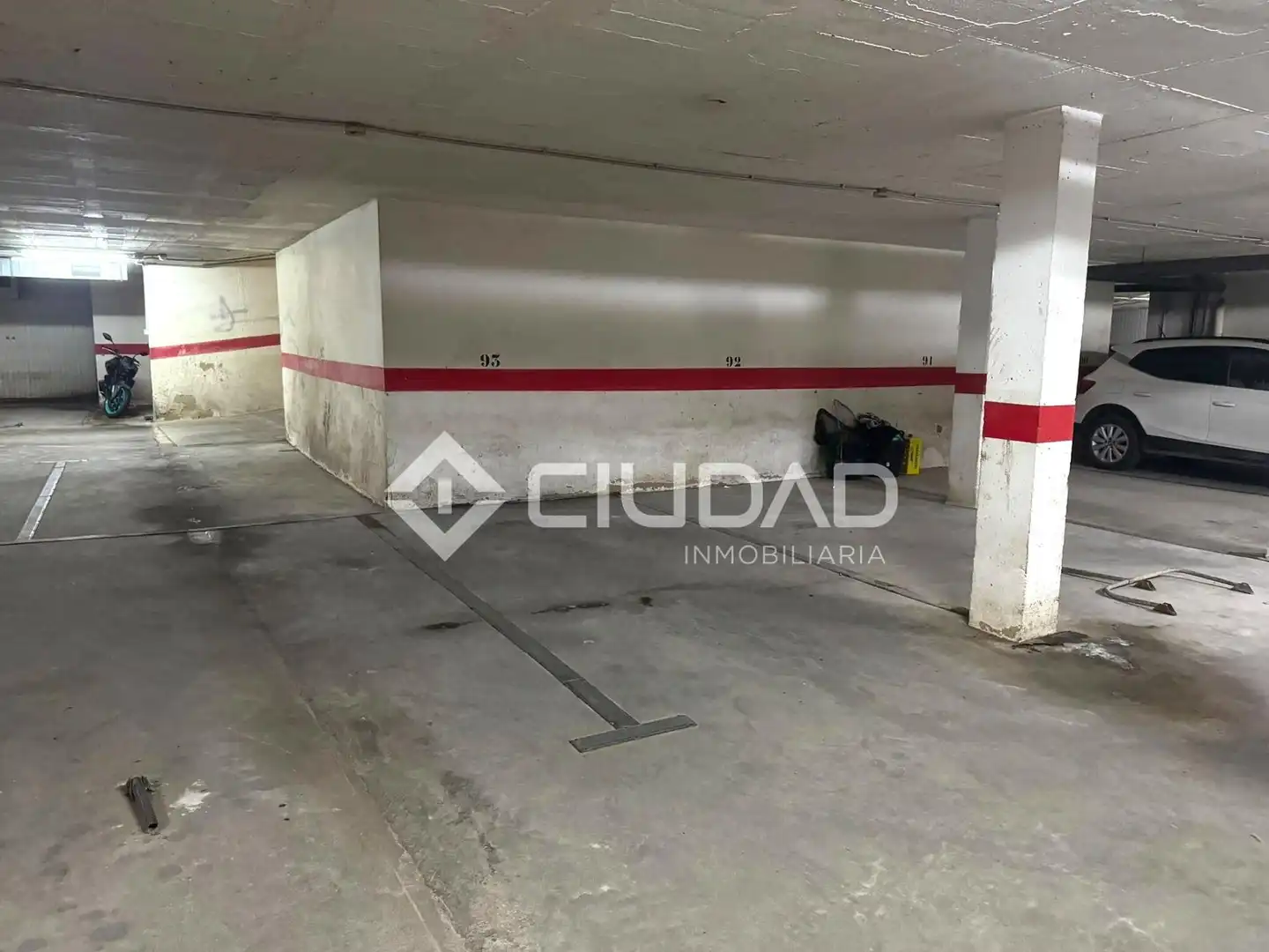 Parking of Garage for sale in Centro - Calzada - Cabo Noval