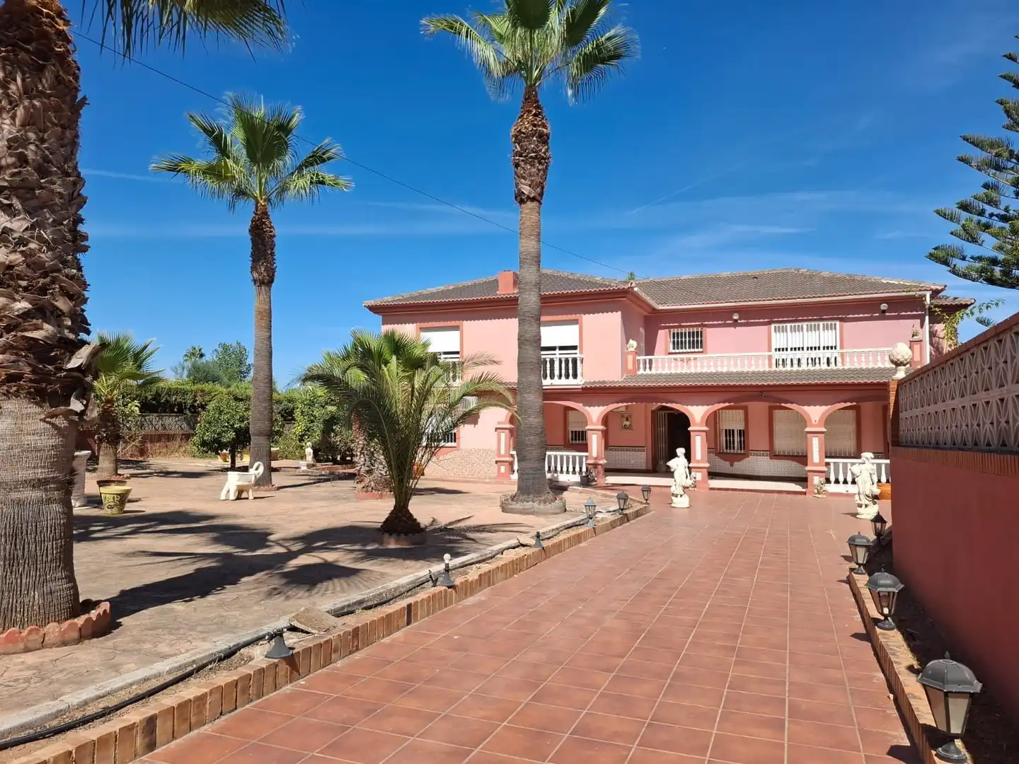 Casa con piscina en venta en Pinos de Alhaurín - Periferia