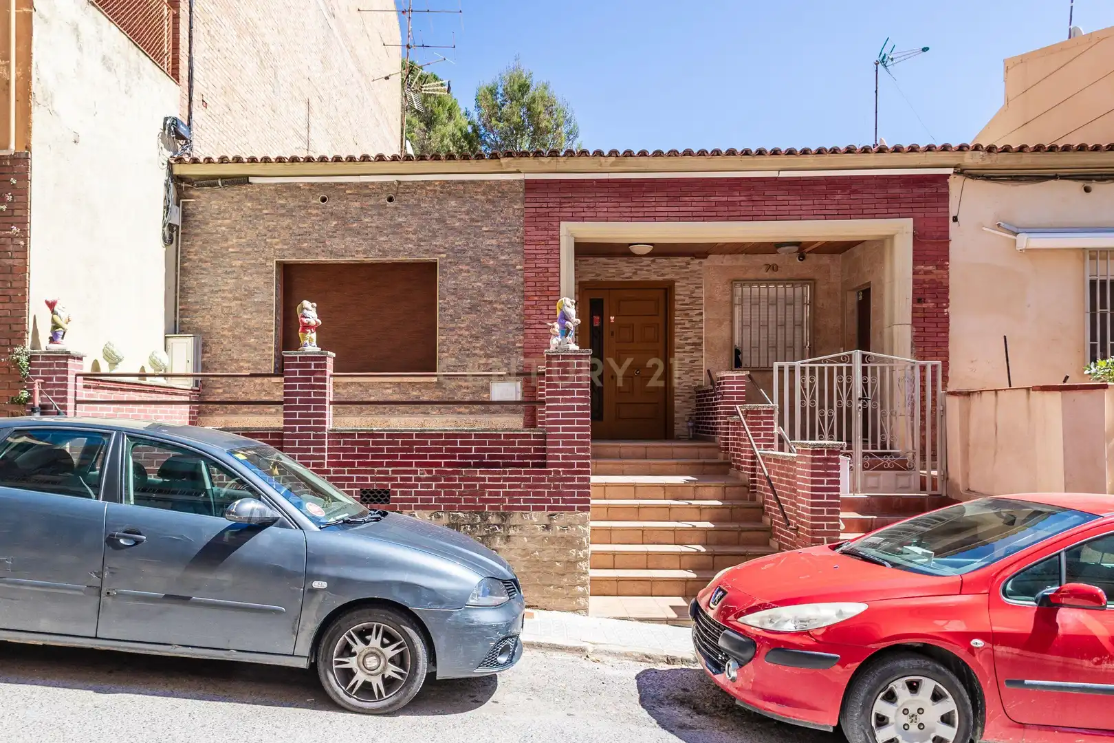 Houses for sale in Carrer de l'Alcalde Armengou, Manresa, Spain, -1, Poble Nou