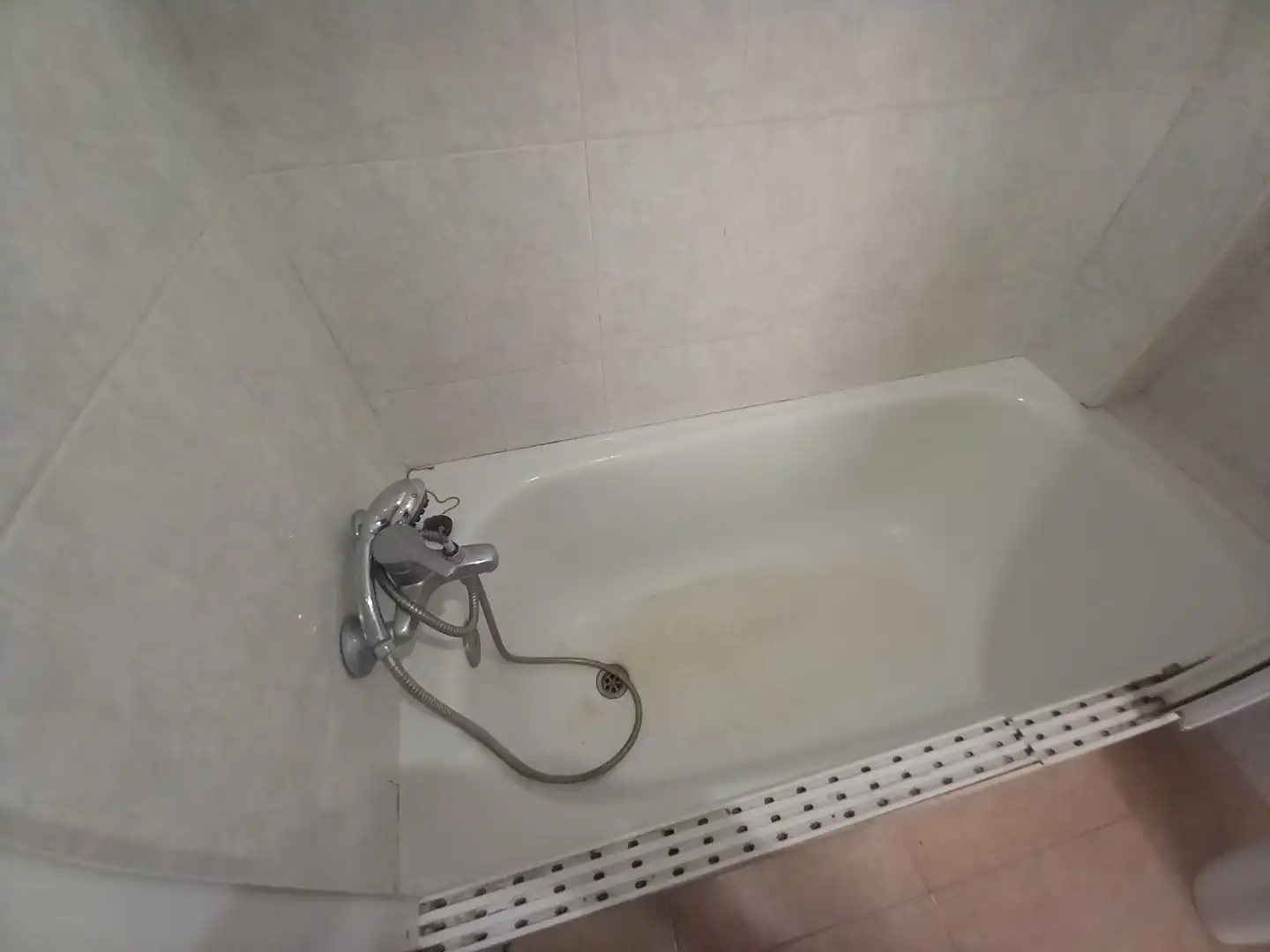 Bathroom of Flat for sale in Ronda  with Air Conditioner and Heating