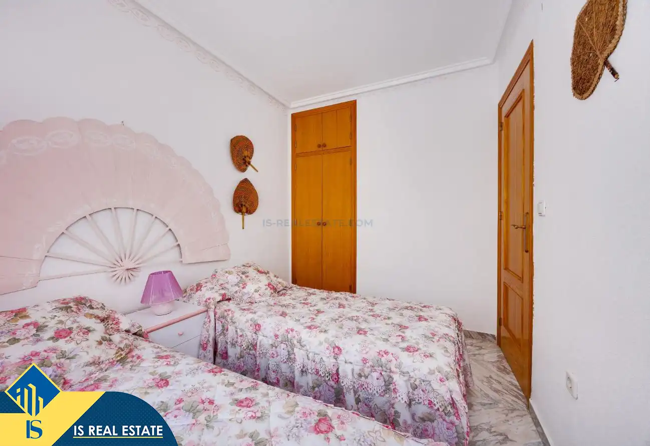 Apartamento con piscina en venta en Playa de los Locos, imagen 16