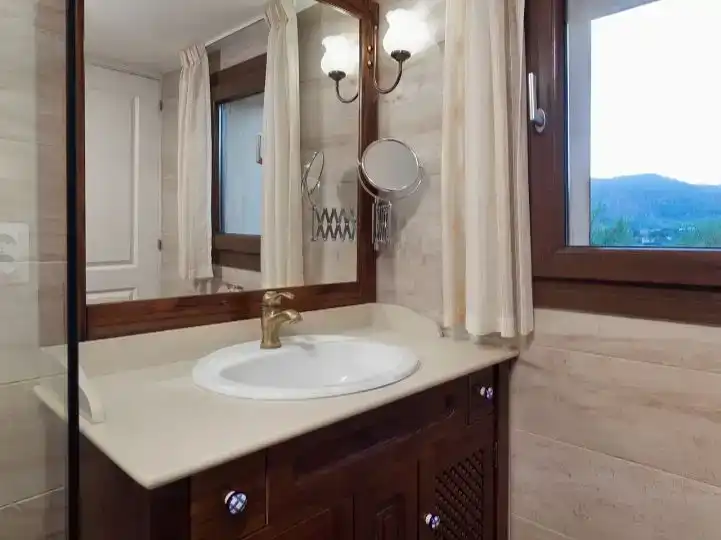 Bathroom of Flat for sale in Alaró  with Air Conditioner and Balcony