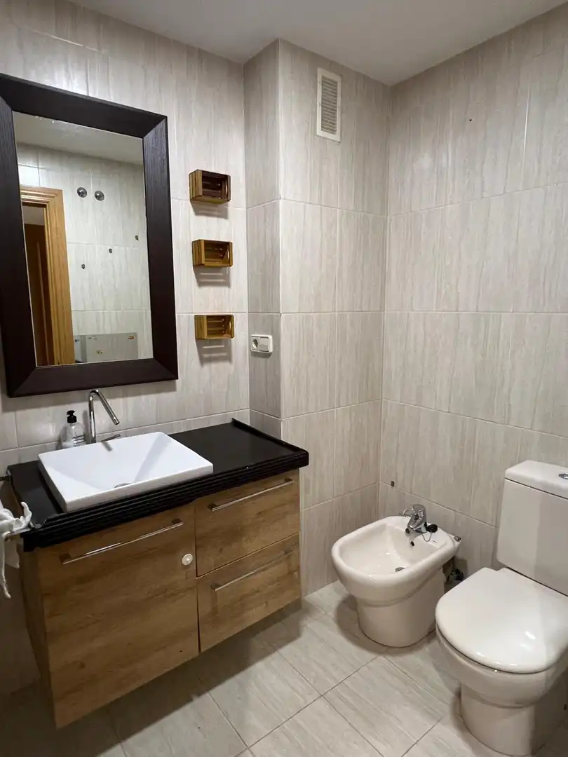 Bathroom of Flat for sale in  Logroño  with Air Conditioner, Heating and Terrace