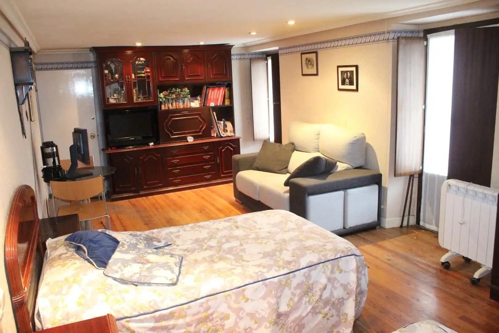 Dormitori de Casa o xalet en venda en Donostia - San Sebastián  amb Aire condicionat, Calefacció i Traster