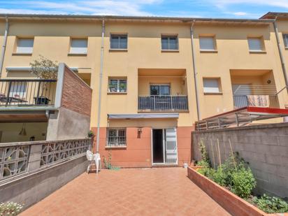 Vista exterior de Casa adosada en venda en Sant Hilari Sacalm amb Calefacció i Balcó