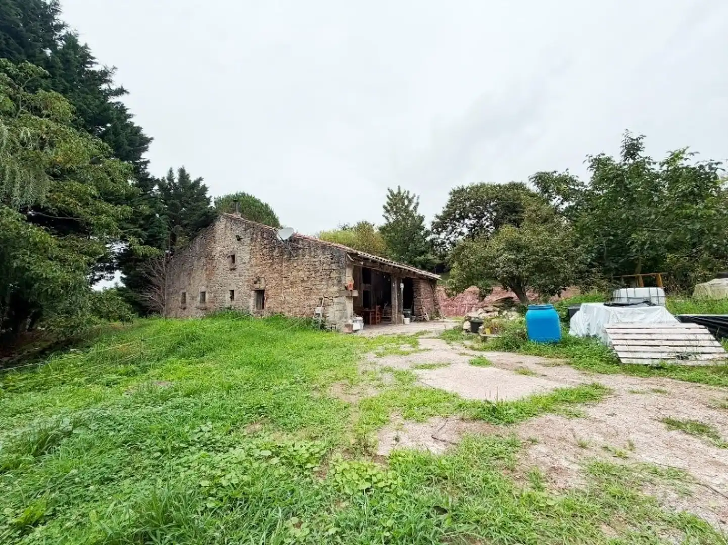 Casa o xalet en venda en Torrelavega  amb Calefacció, Jardí privat i Traster