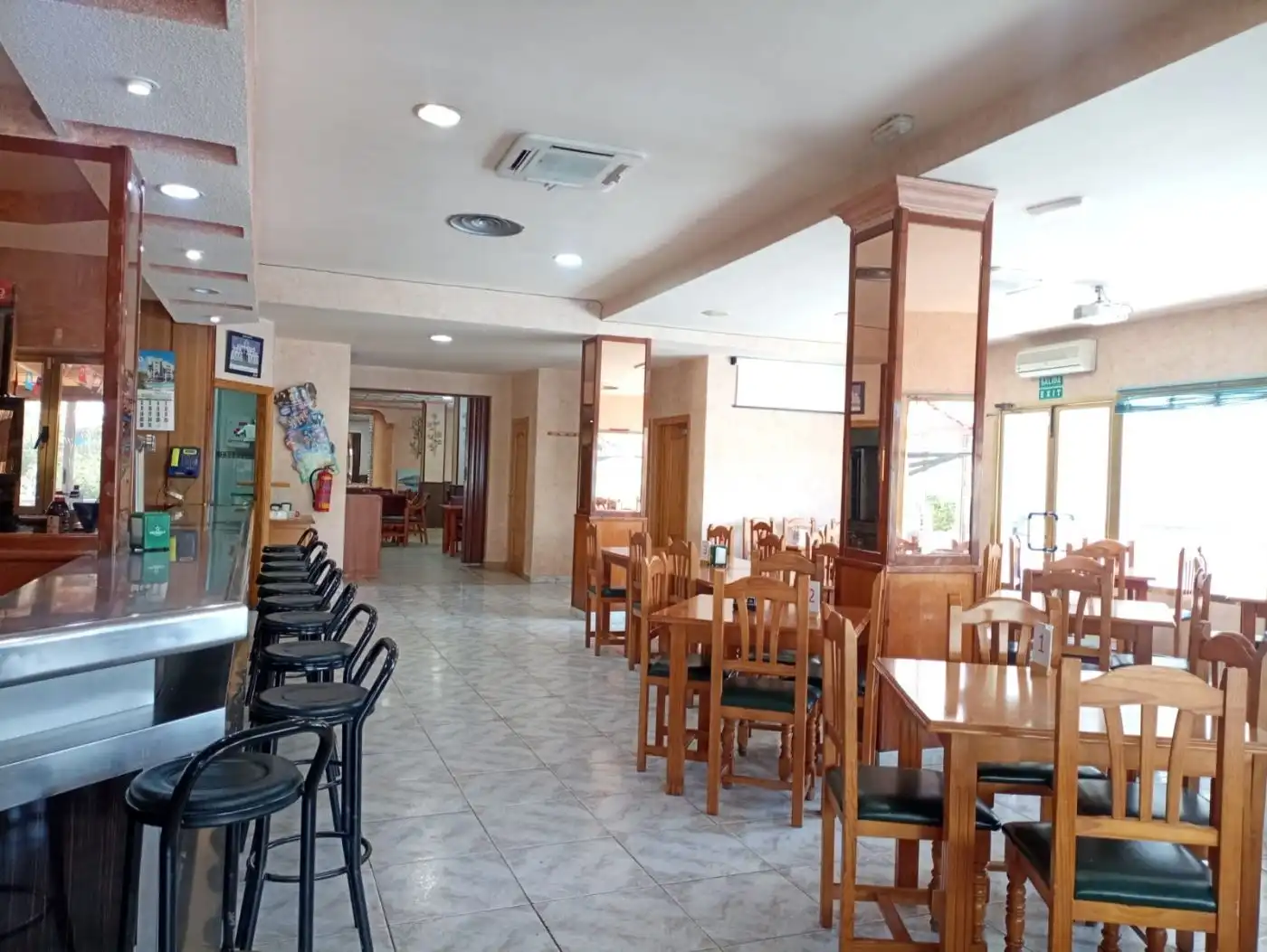 Local en venta en Cuevas del Campo