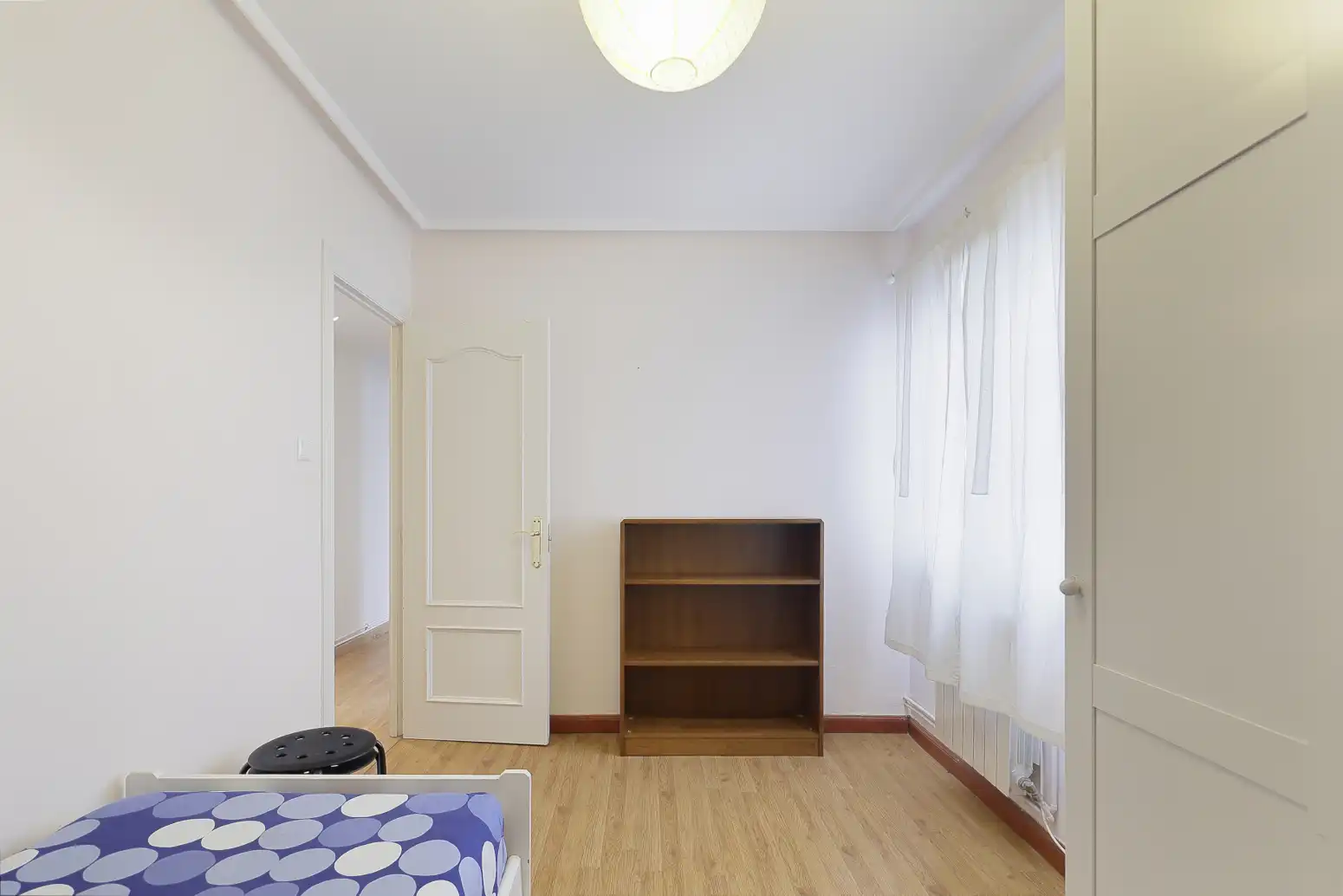 Habitación de Piso en venta en Gijón  con Calefacción, Terraza y Amueblado