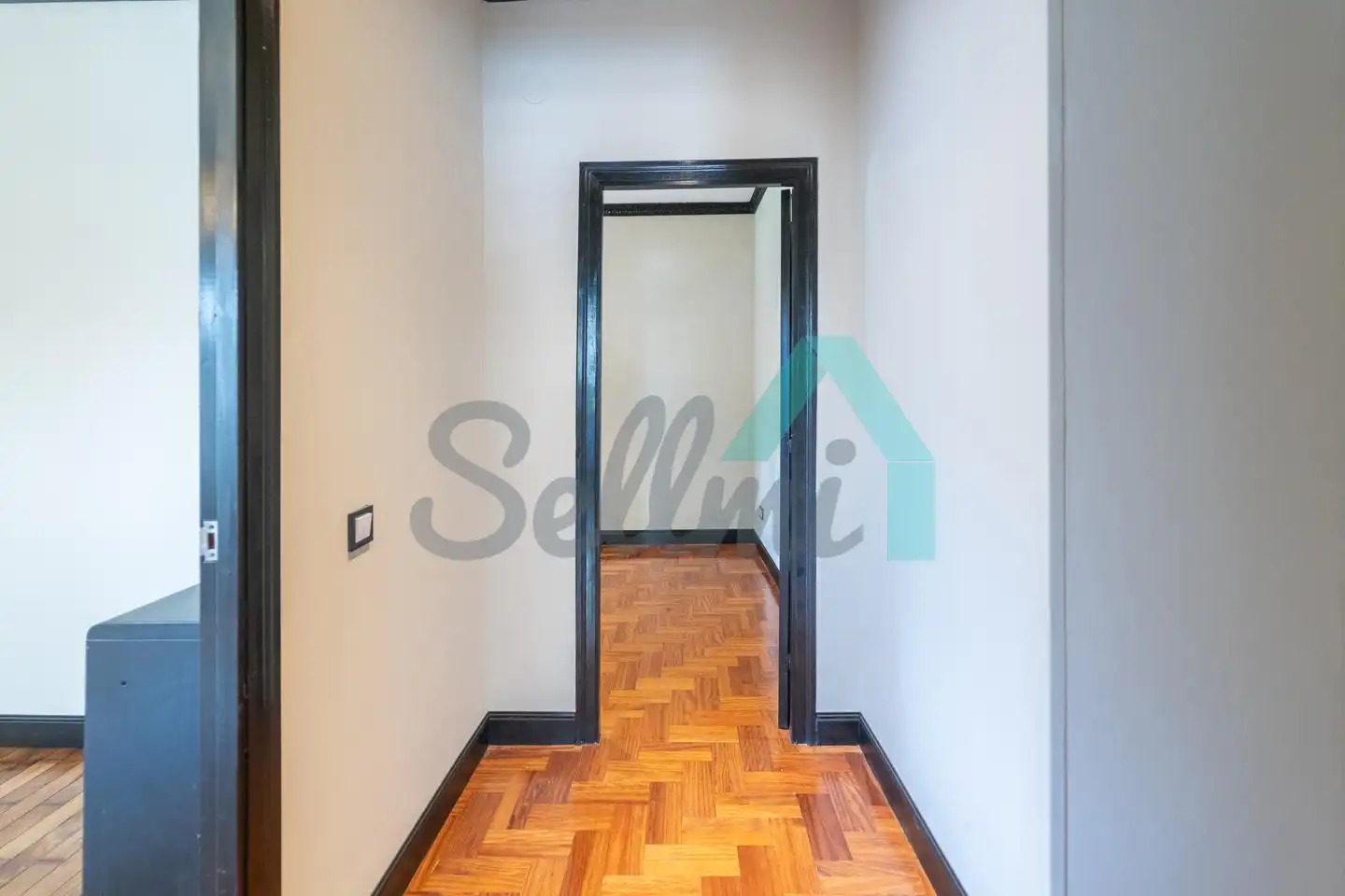 Piso en venta en Oviedo  con Calefacción, Parquet y Terraza