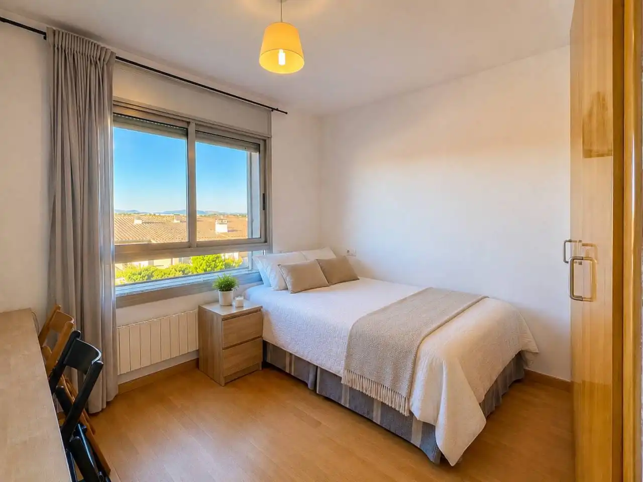 Habitación de Casa o chalet en venta en La Roca del Vallès con Aire acondicionado, Calefacción y Jardín privado