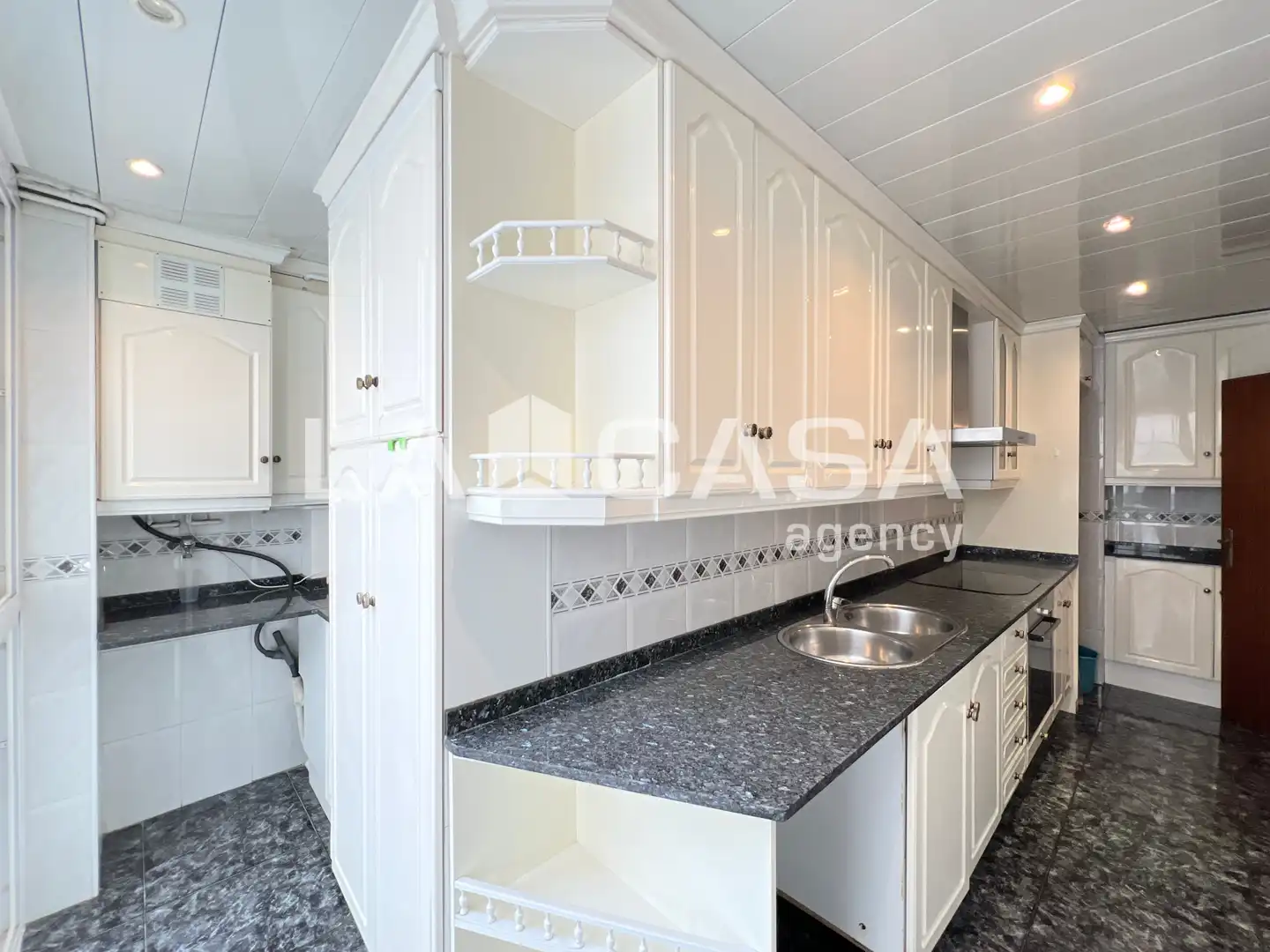 Kitchen of Flat for sale in Badalona  with Heating and Balcony