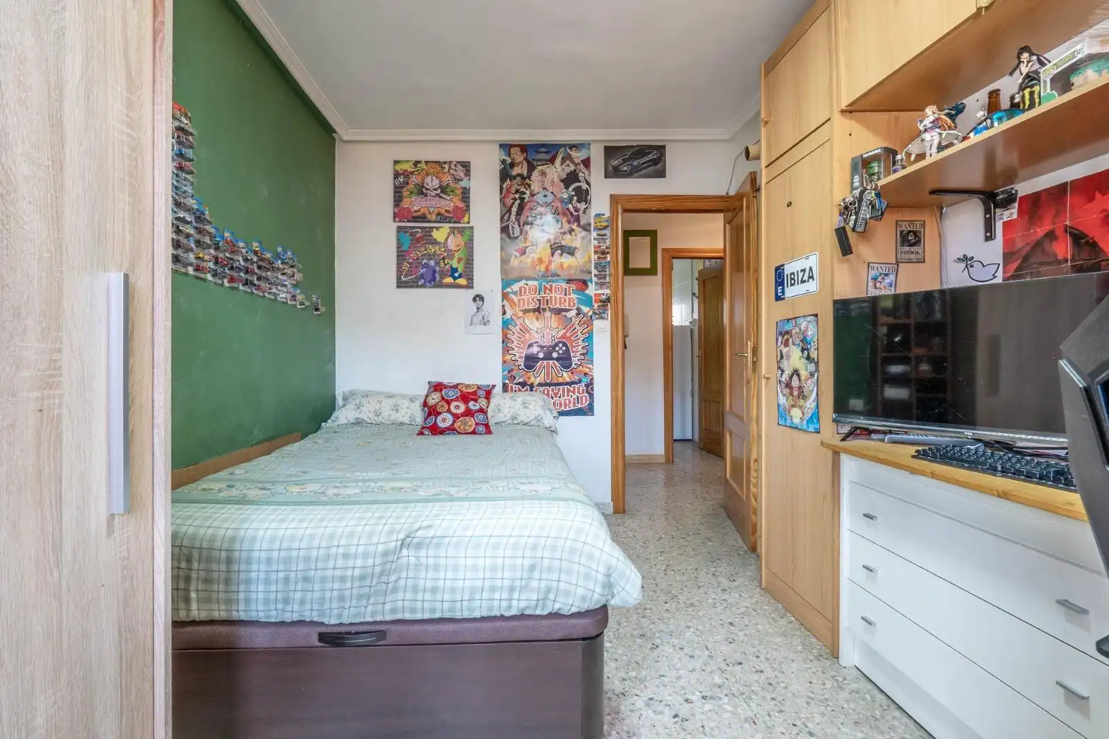 Bedroom of Flat for sale in Granada  with Air Conditioner, Heating and Terrace