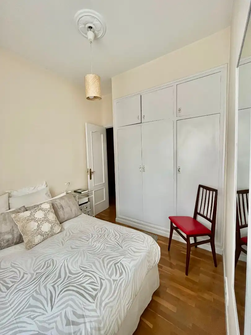 Schlafzimmer von Wohnung zur Miete in Madrid mit Klimaanlage, Heizung und Parkett