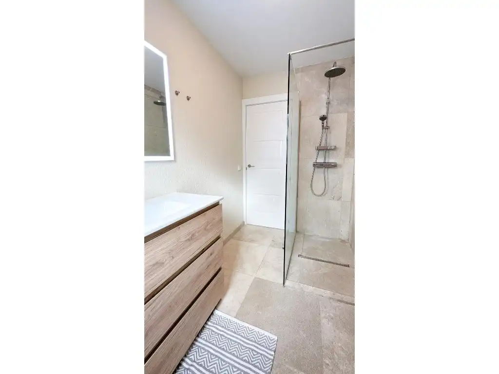 Bathroom of Ground floor for sale in Calvià  with Air Conditioner, Heating and Private garden