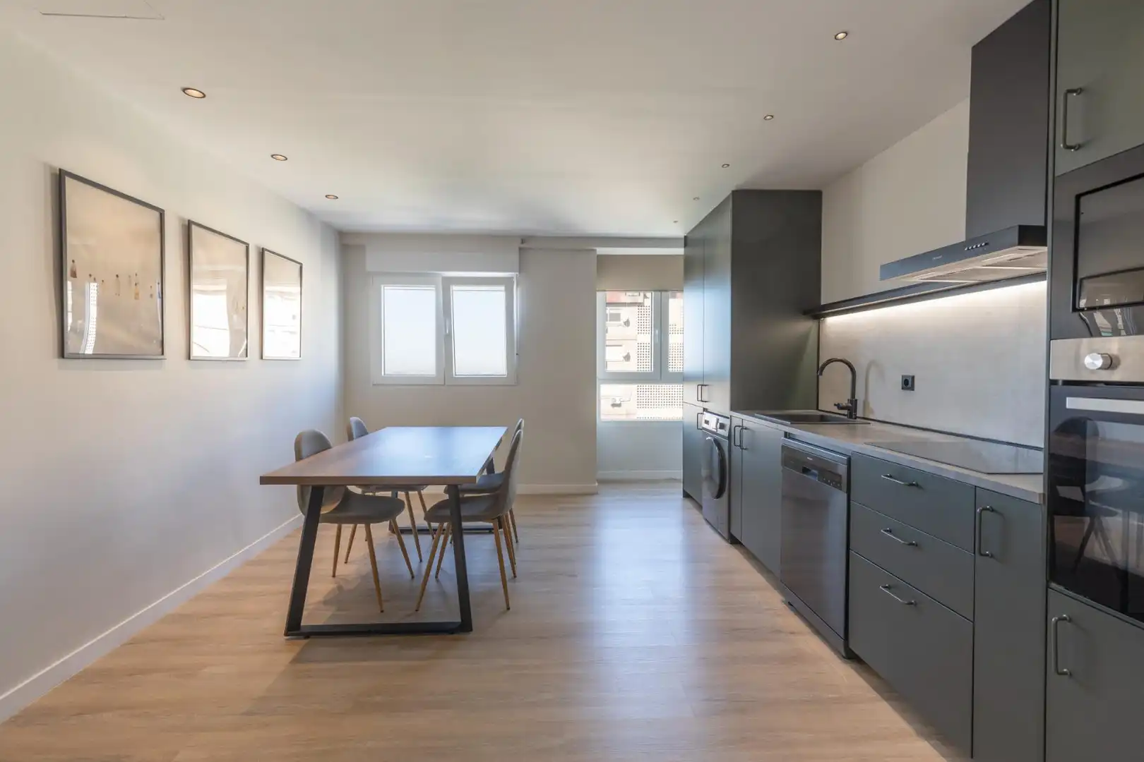 Flat with lift for sale in Calle Alejandro Dumas, imagen 2