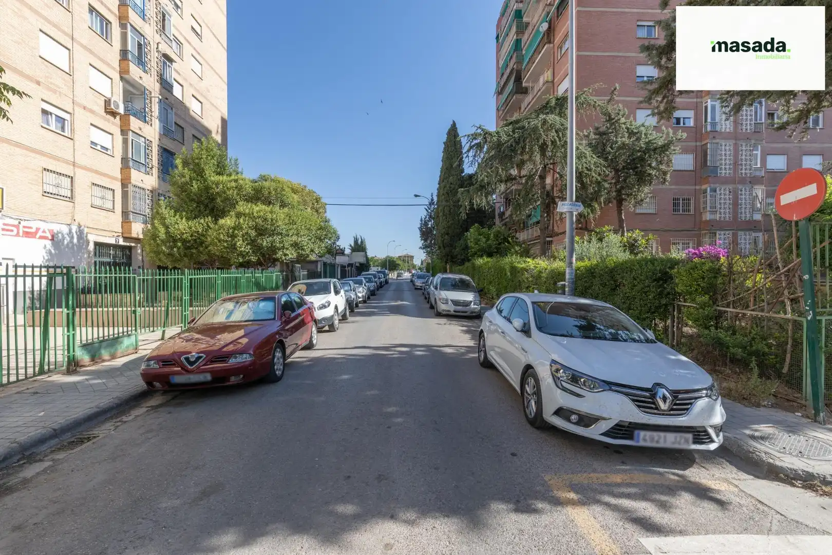 Vista exterior de Pis en venda en Granada amb Aire condicionat, Calefacció i Moblat