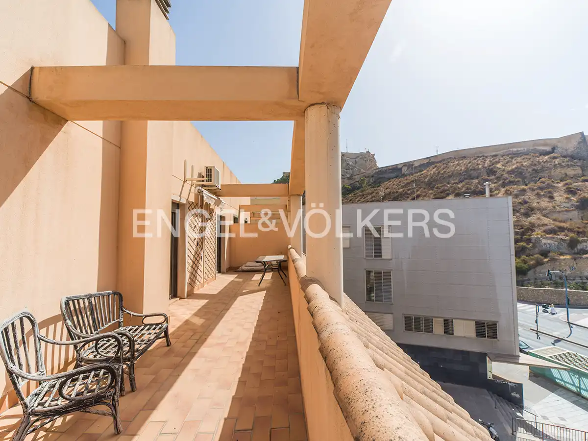 Terrace of Attic for sale in Alicante / Alacant  with Heating and Terrace