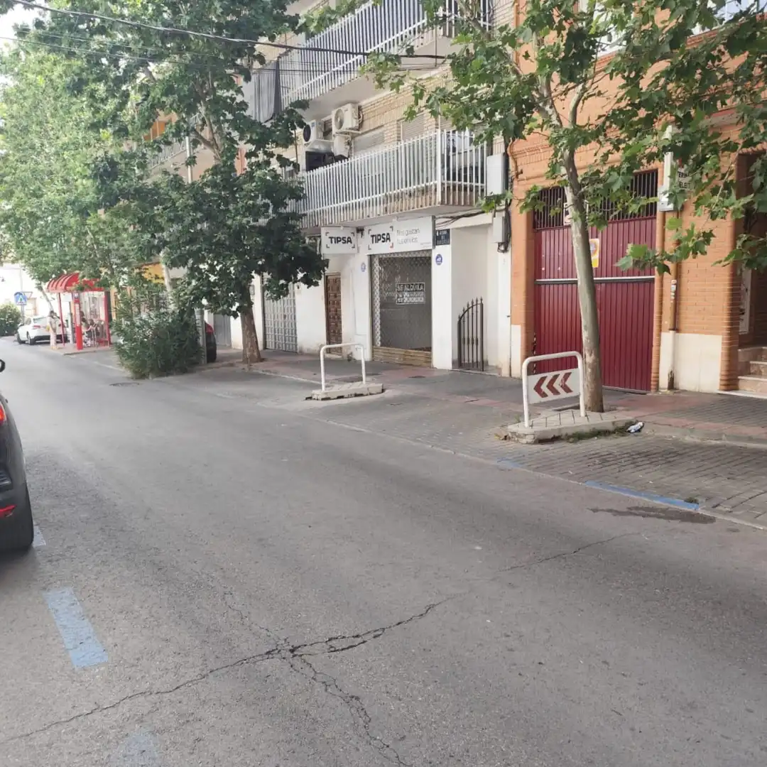 Vista exterior de Garaje en venta en Ciempozuelos