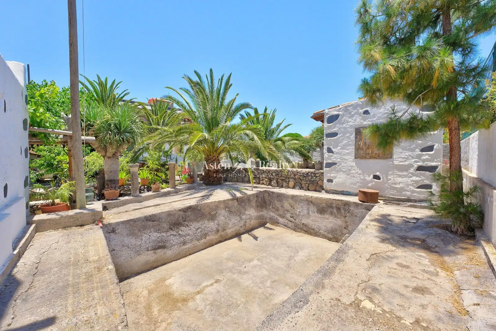 Houses for sale in Guía de Isora  with Air Conditioner, Private garden and Terrace