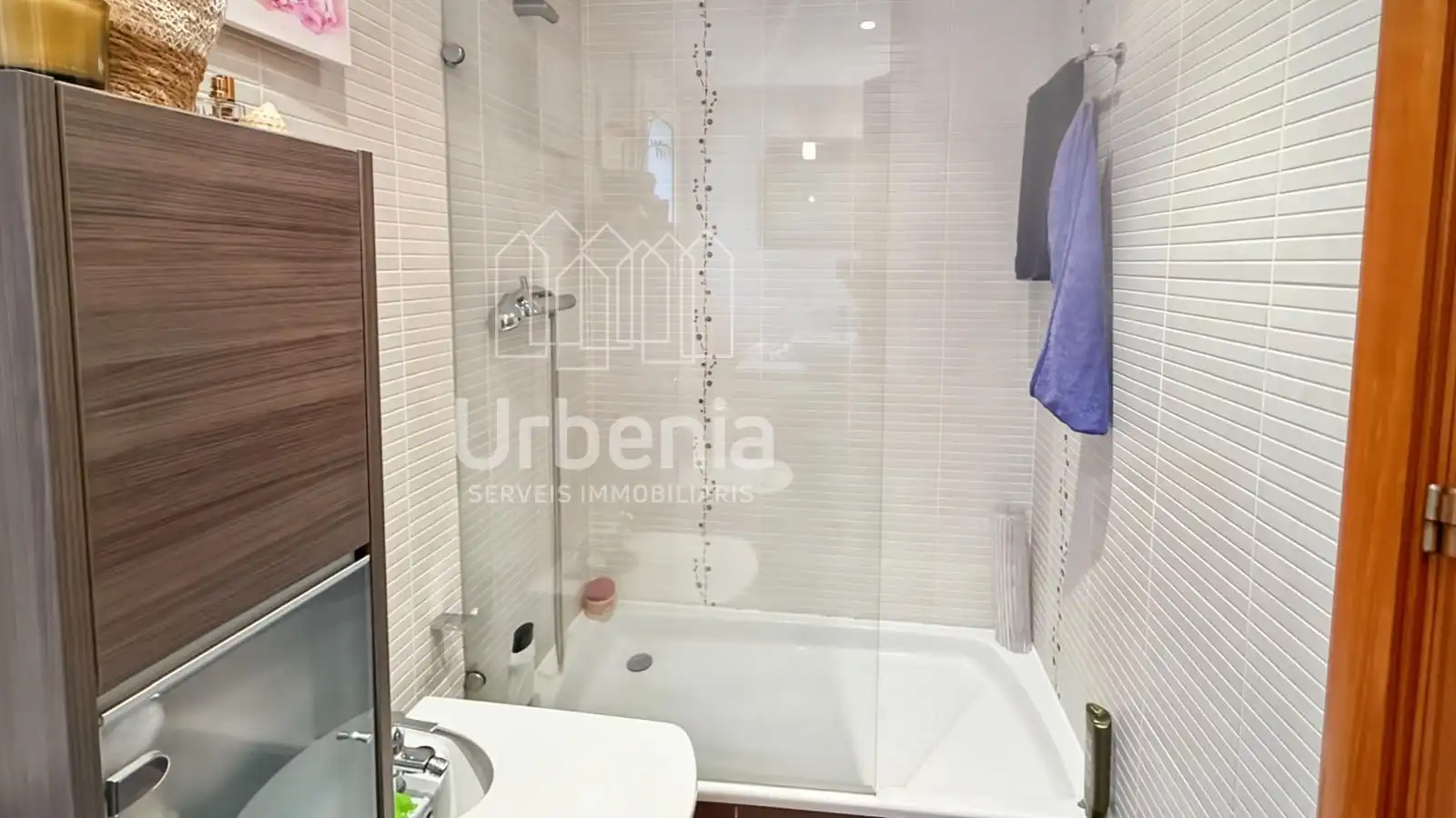 Baño de Piso en venta en Blanes con Aire acondicionado, Calefacción y Terraza