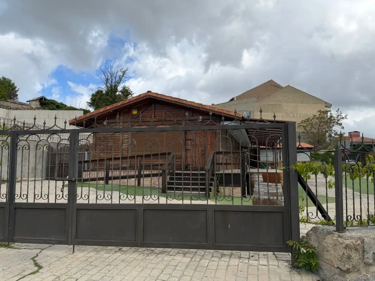 Exterior view of Residential for sale in Ávila