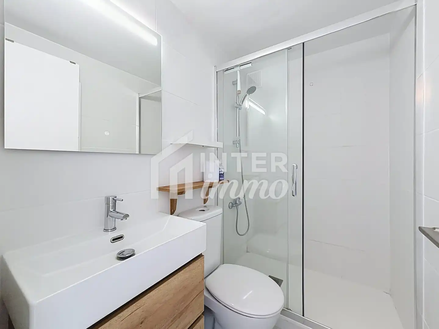 Bathroom of Apartments for sale in Santa Margarita