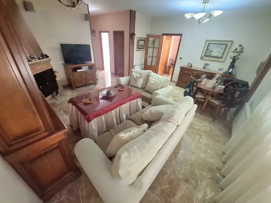 Sala d'estar de Casa o xalet en venda en Jaén amb Aire condicionat, Calefacció i Terrassa