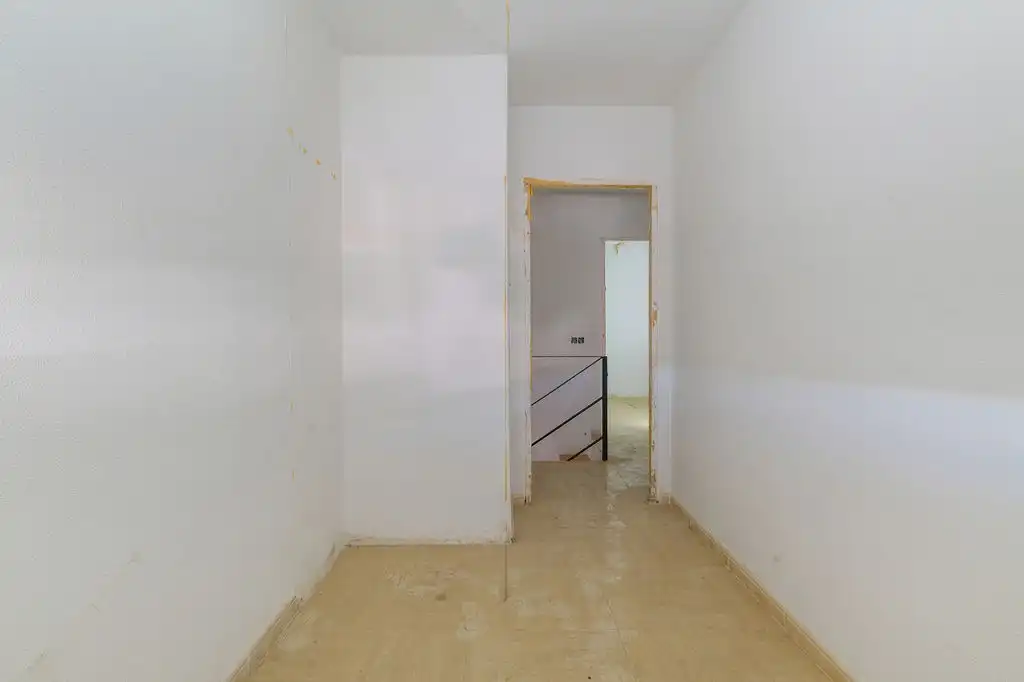 Casa adosada en venta en Valdeaveruelo, Guadalajara