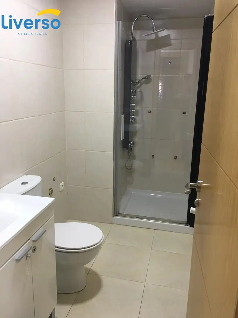 Bany de Pis de lloguer en Burgos amb Calefacció i Moblat