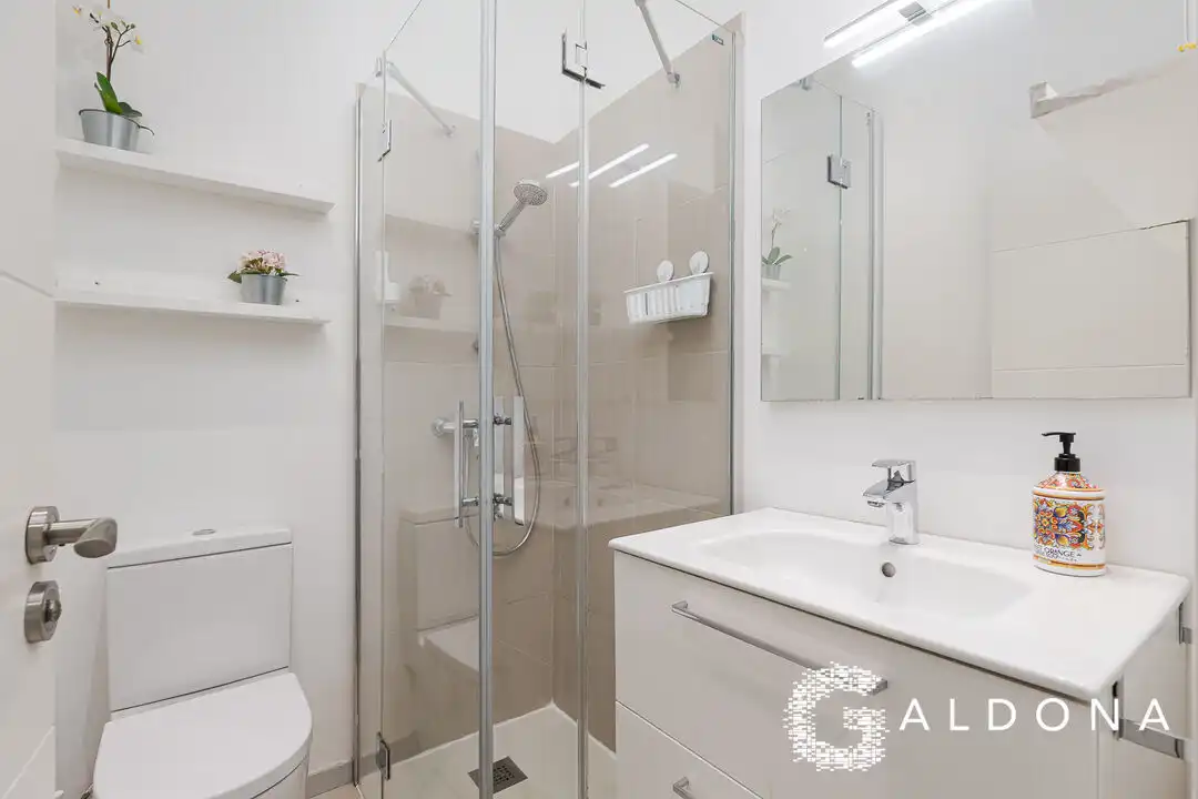 Baño de Piso en venta en Donostia - San Sebastián  con Aire acondicionado, Calefacción y Terraza