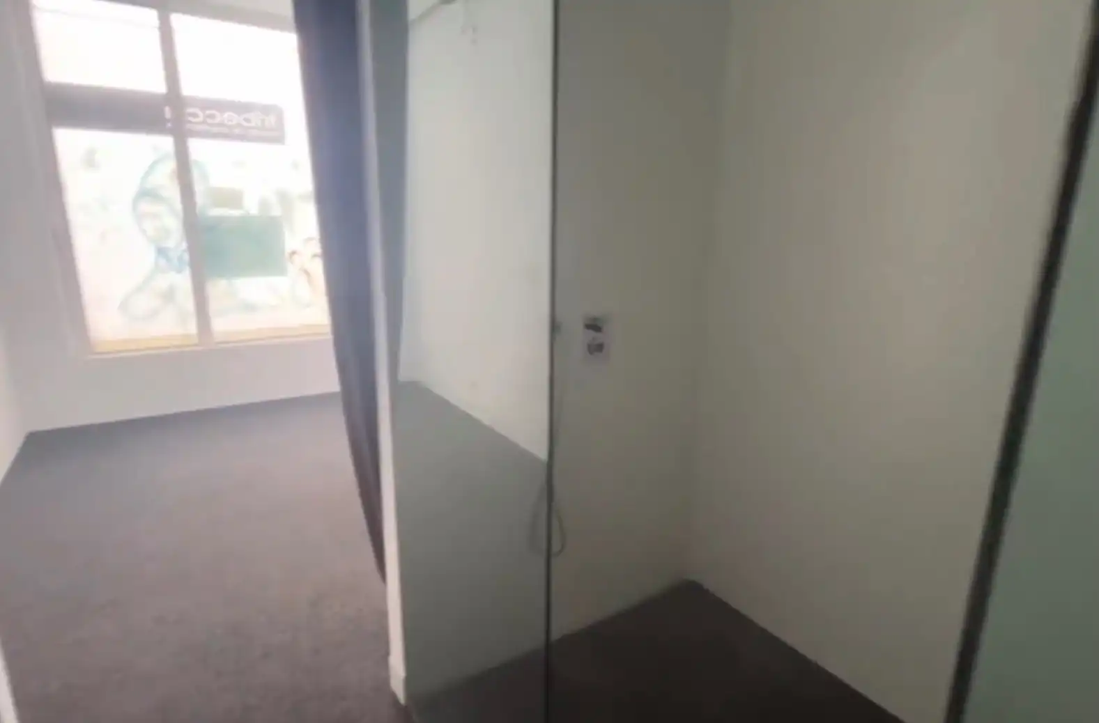 Badezimmer von Wohnung zum Verkauf in A Coruña Capital  mit Ofen