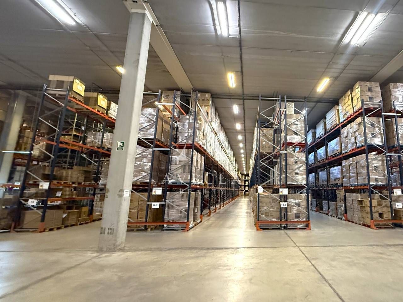 Nau industrial de lloguer en Barberà del Vallès