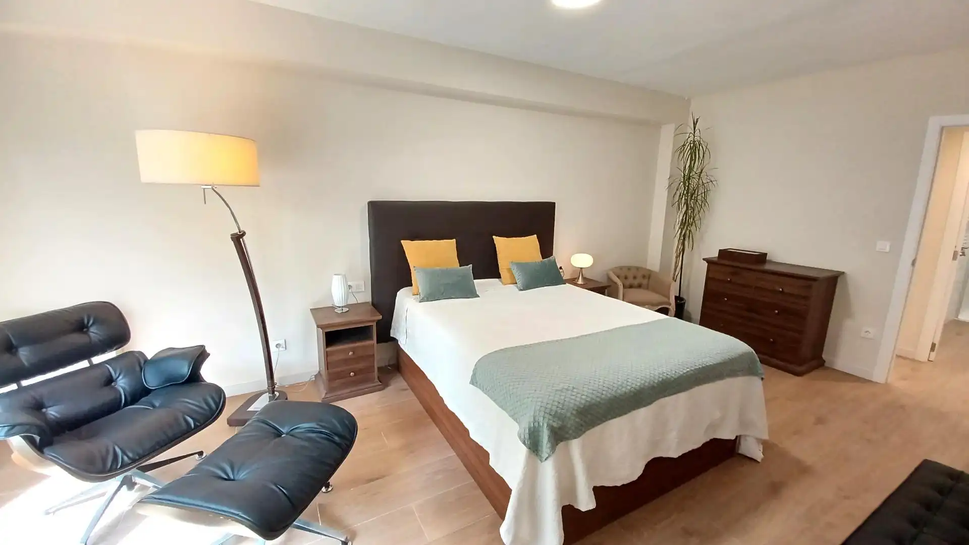 Habitación de Piso en venta en Torrent con Balcón