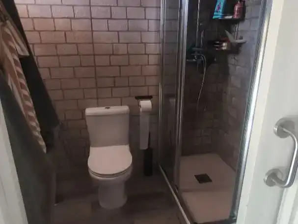Bany de Pis en venda en Azuqueca de Henares amb Aire condicionat i Piscina