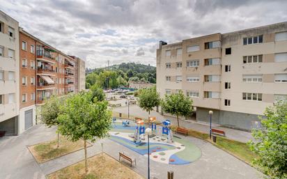 Vista exterior de Pis en venda en Zalla  amb Terrassa