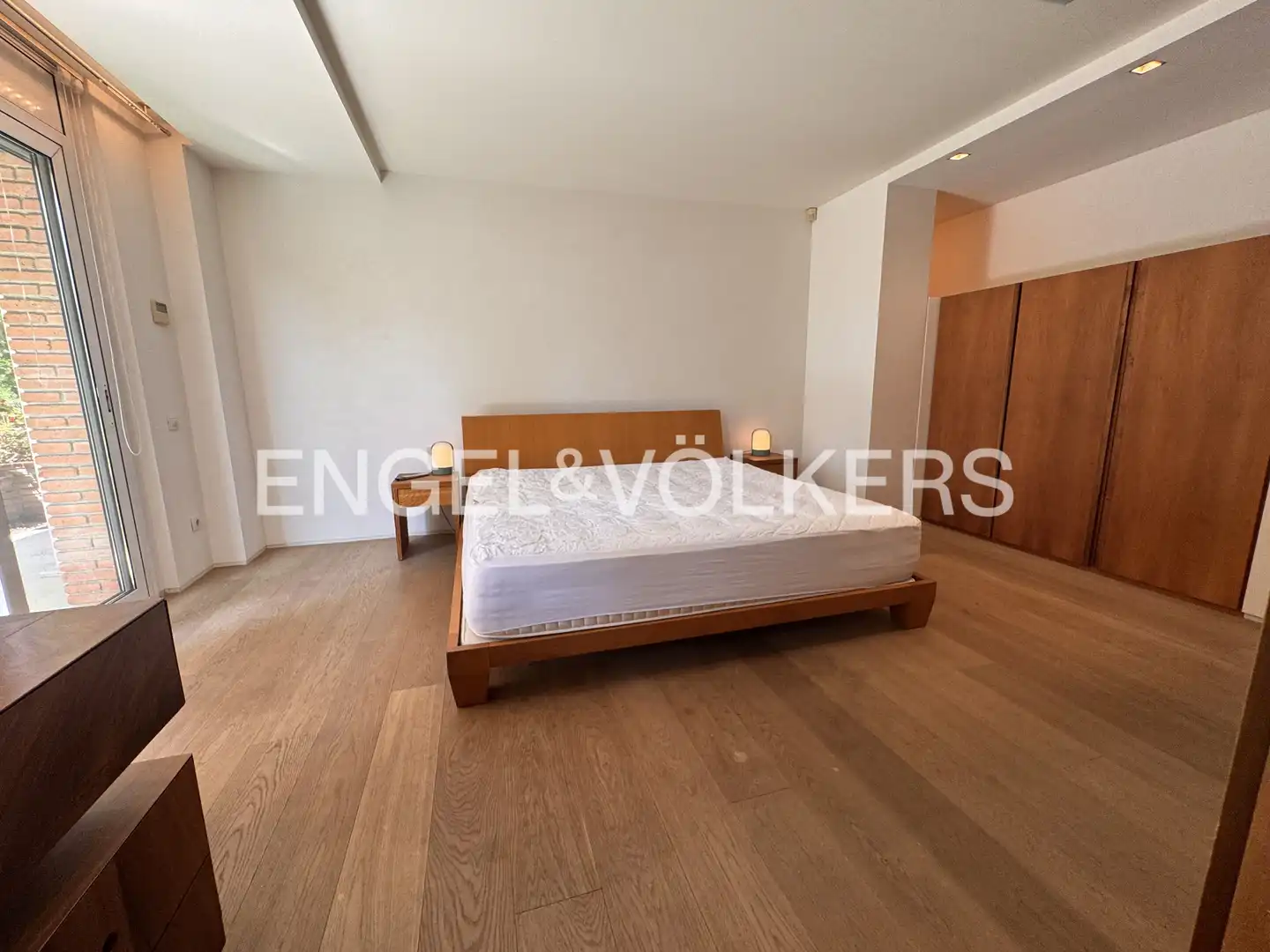 Bedroom of Flat for rent in Les Corts