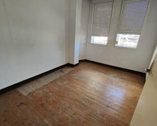 Flat for sale in Lugo Capital