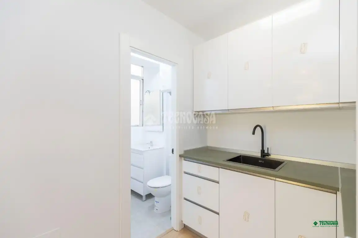 Habitación de Piso en venta en Almería