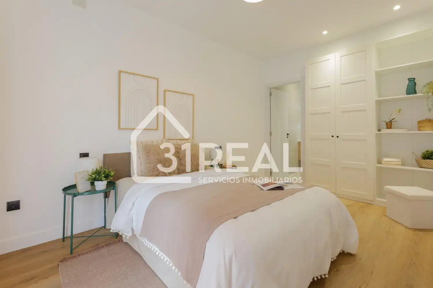 Bedroom of Flat for sale in Madrid  with Heating and Furnished