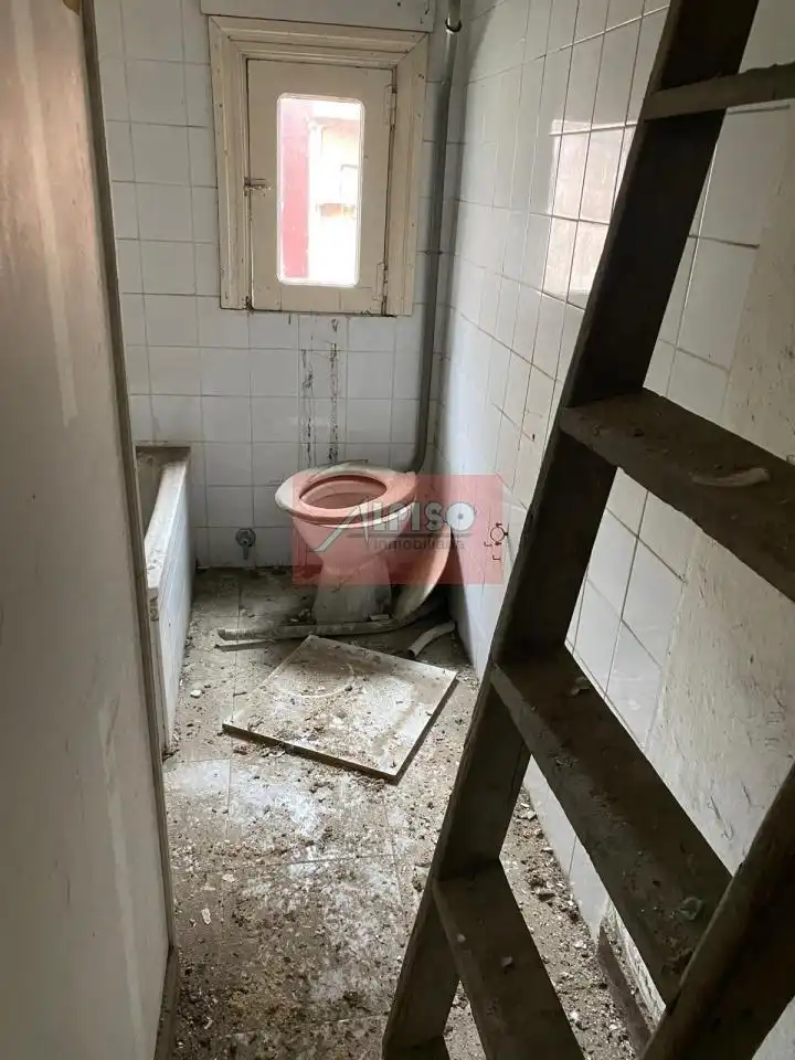 Bathroom of Buildings for sale in Ourense Capital 