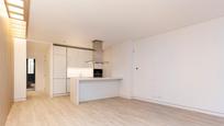 Cuina de Pis de lloguer en  Barcelona Capital amb Aire condicionat, Calefacció i Parquet